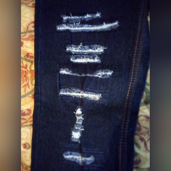 Southpole Distressed Style Designer Stretch Demin Jeans Pants Women's Sz M Blue - Picture 4 of 9